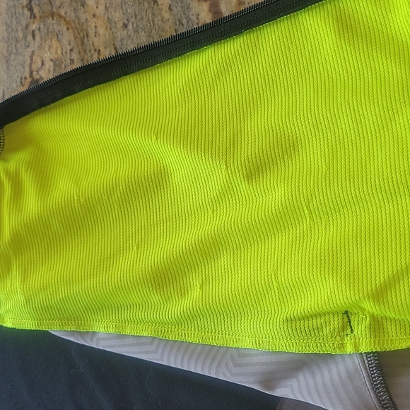 HP!! 🎉🎉Under armour cold gear fitted jacket - Picture 7 of 12